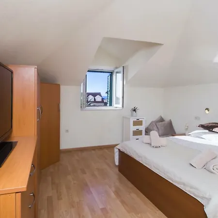 Selak Apartment Makarska