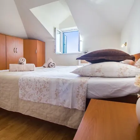 Apartment Selak